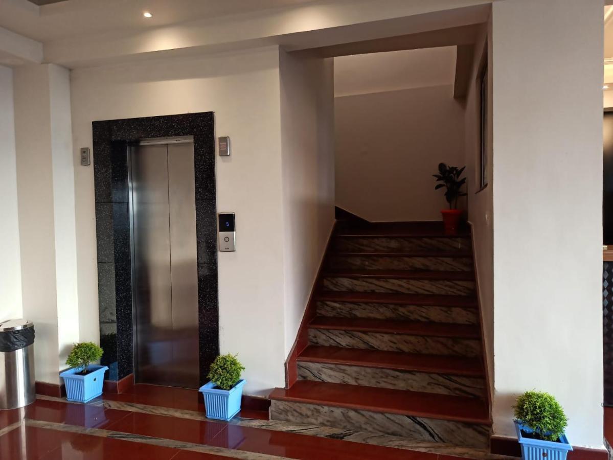 Q Saina Mapham Hotell Darjeeling  Exteriör bild